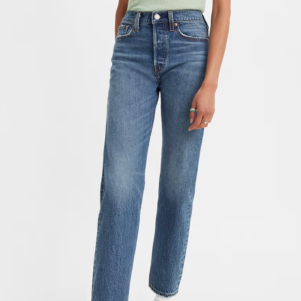 Levi’s women’s slim fit tapered leg high waisted jeans